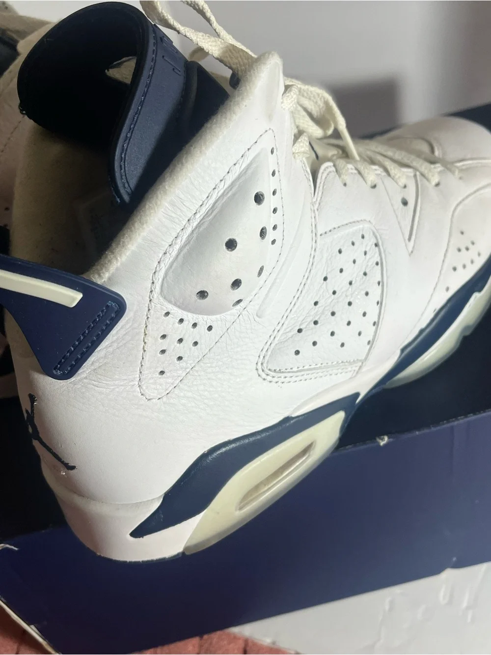 Air Jordan 6 Retro size 9.5